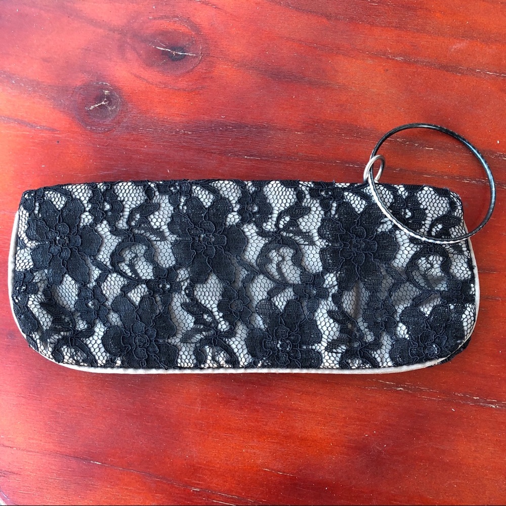 La Rue Vintage EUC Bangle Bracelet Clutch/Wristlet